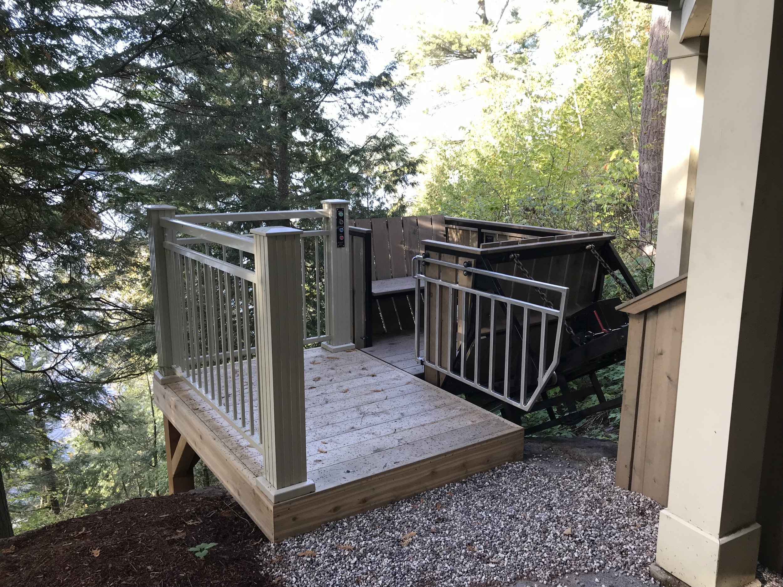 Inclined Elevation Lift 74—Lake of Bays · 2017