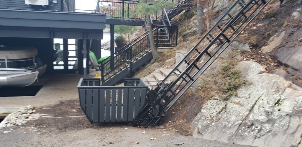 From the water, the lift offers a stunning view and blends seamlessly into the landscape. The three-pitch track design keeps it low to the ground and unobtrusive. This is our second three-pitch lift; the design is otherwise virtually identical to our two-pitch models, with the only difference being a second curved section of track.